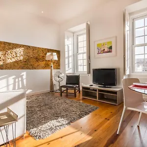 sao-mamede-downtown-apartment.hotels-lisbon-portugal.com/